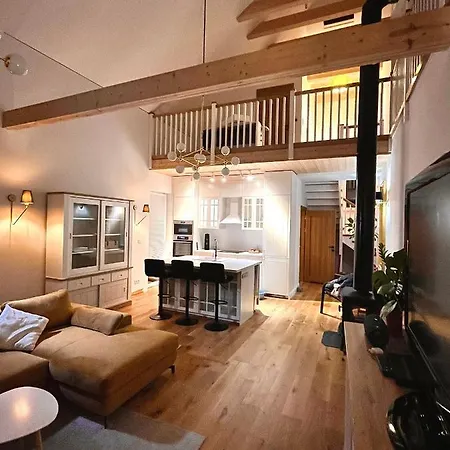 Leo House * Γκντίνια
