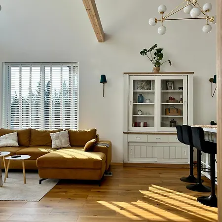 Leo House Villa